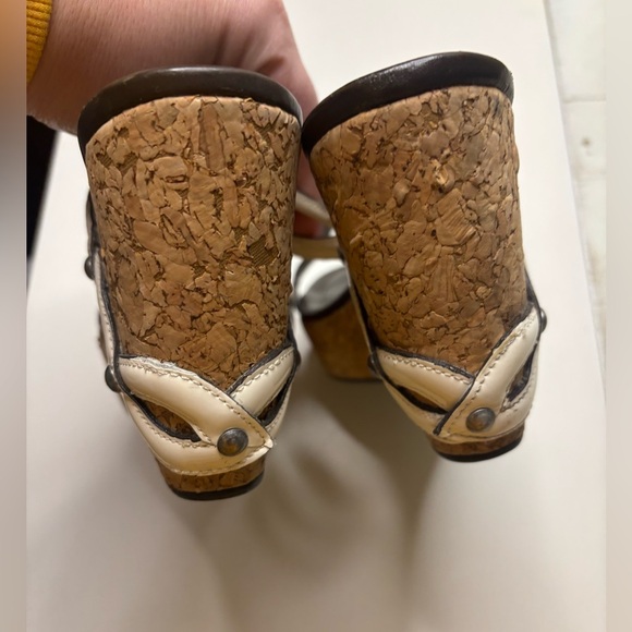 COLE HAAN White Wedge Cork Platform Sandals Womens Size 9 Slip On Shoes - Picture 5 of 7
